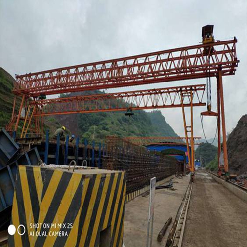 新疆哈密龙门吊厂家 单悬臂龙门吊焊接工艺与变形控制：给“钢铁臂膀”焊牢筋骨、控稳身形