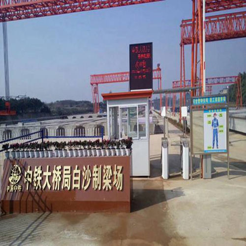 辽宁葫芦岛龙门吊厂家 龙门吊钢丝绳锈蚀缺油巡检核查